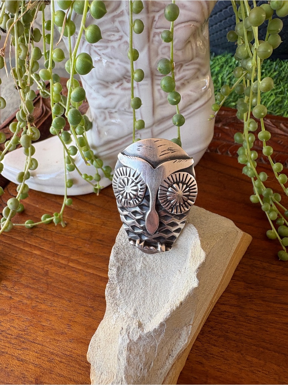 R Livingston Running Bear Sterling Silver Owl Statement Ring Size 5
